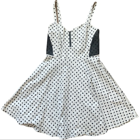 Hot Topic Dresses & Skirts - NWT Hot Topic Pinup White Skull  Dress Medium